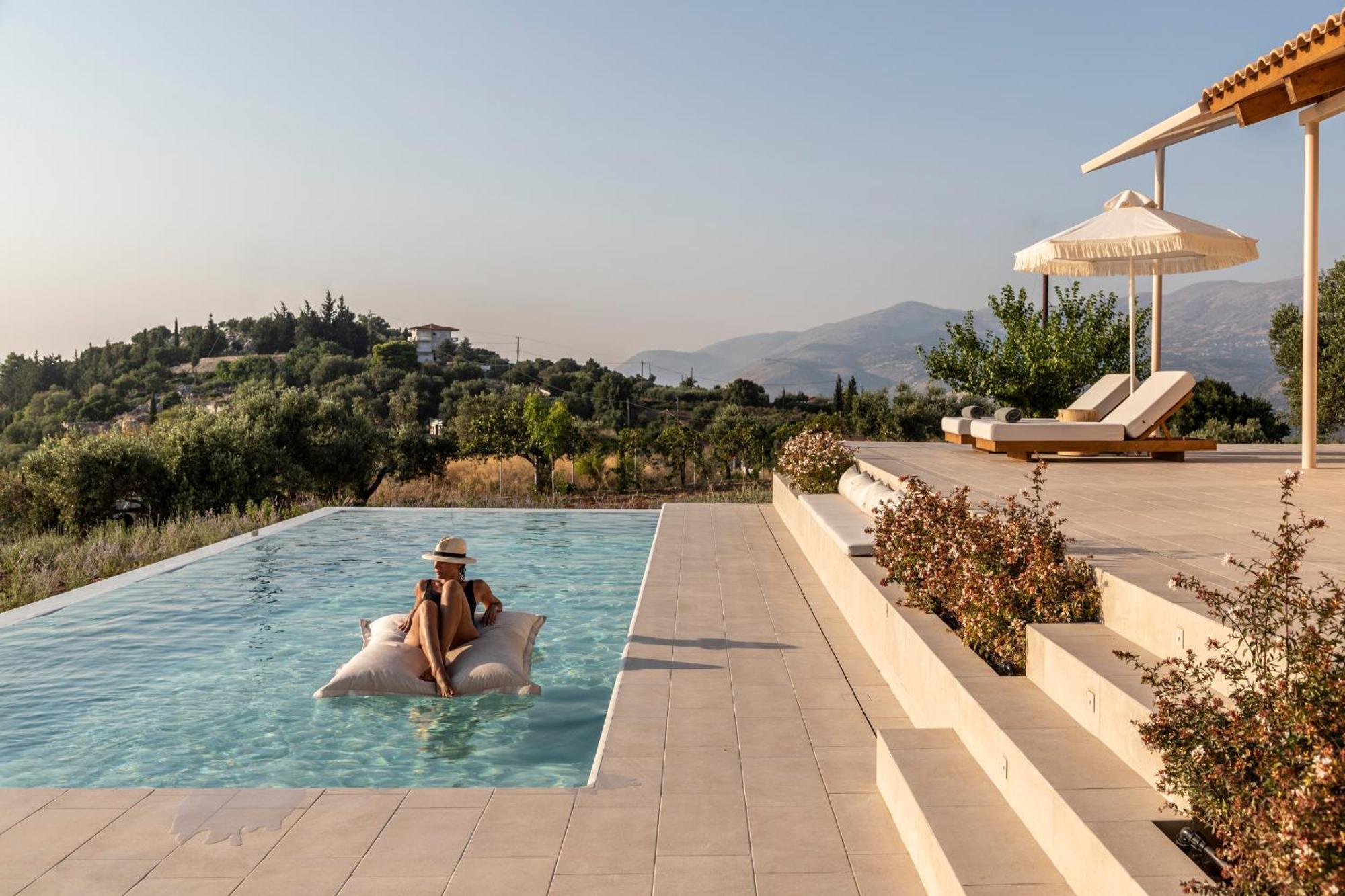 Avertosia Luxury Villas Argostóli Extérieur photo